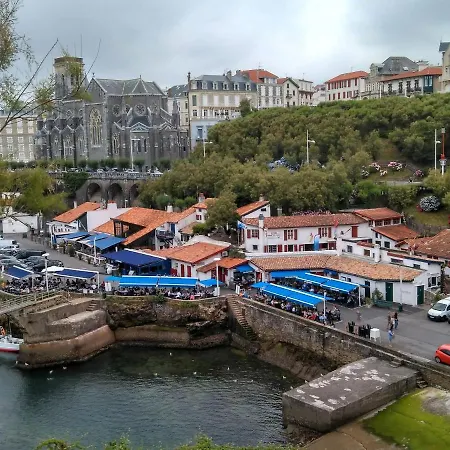 Coquet A Cote De La Grande Апартаменты *